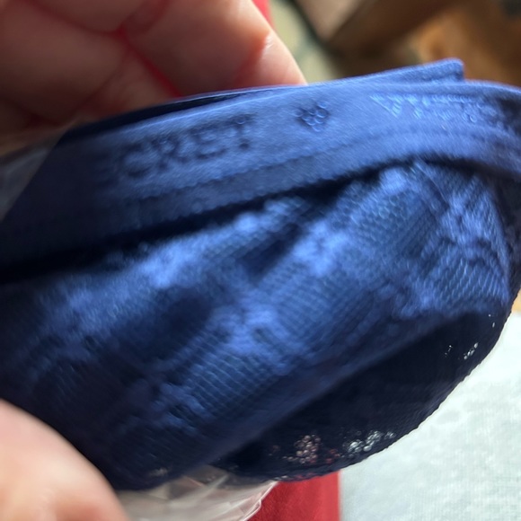 Sz L Victoria Secret Bikini - Picture 2 of 4